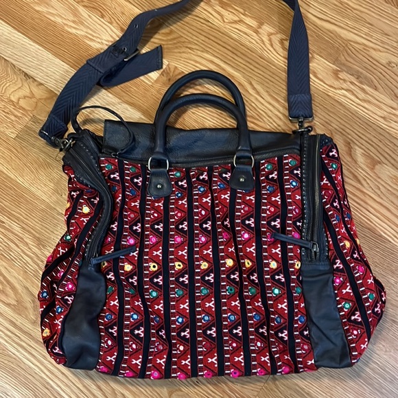 Free People Bijoux Mirrored Weekender Bag NWT - Picture 6 of 16